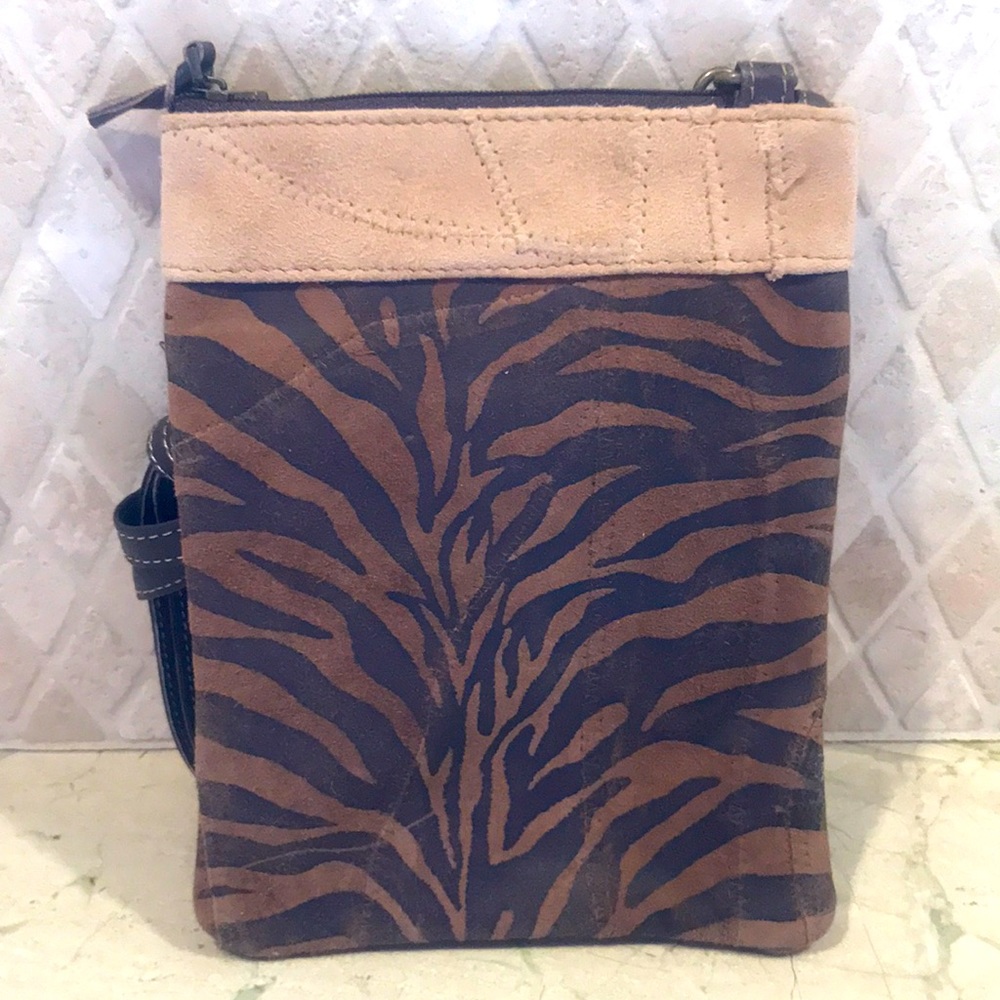 NWT Vaan& Co. Genuine Leather Crossbody Bag